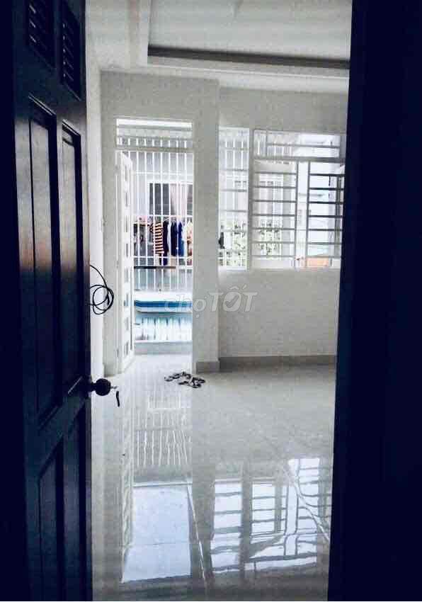 NHÀ MỚI RỘNG, giá Bình Dân, dài 14m, 1 TRỆT 1 LẦU, 2P. NGỦ ở gd 4-5Ng