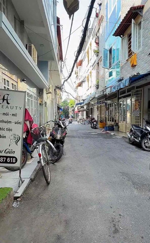NHÀ GIÁ BÌNH DÂN - HẺM XE HƠI KD ONLINE, 1 TRỆT 2 LẦU, 2P. NGỦ OK