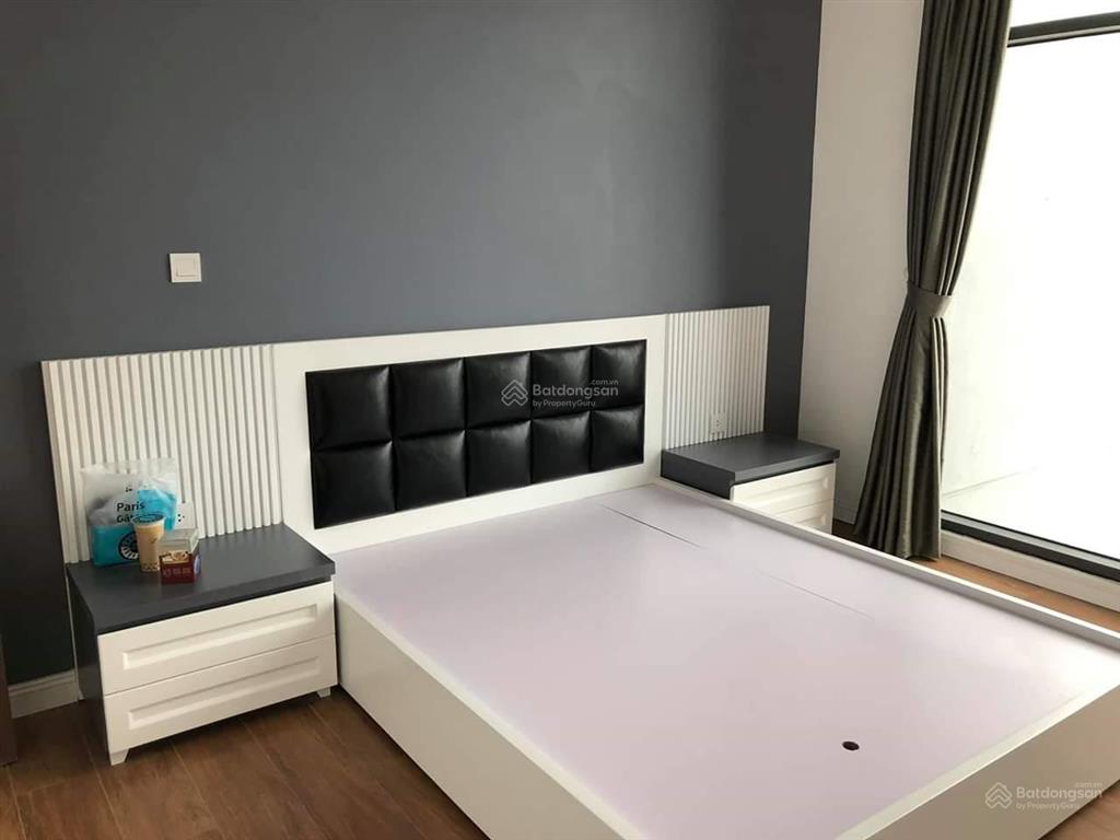 Chính chủ bán gấp căn góc 3 pn full nội thất 155m2 tại discovery complex 302 cầu giấy