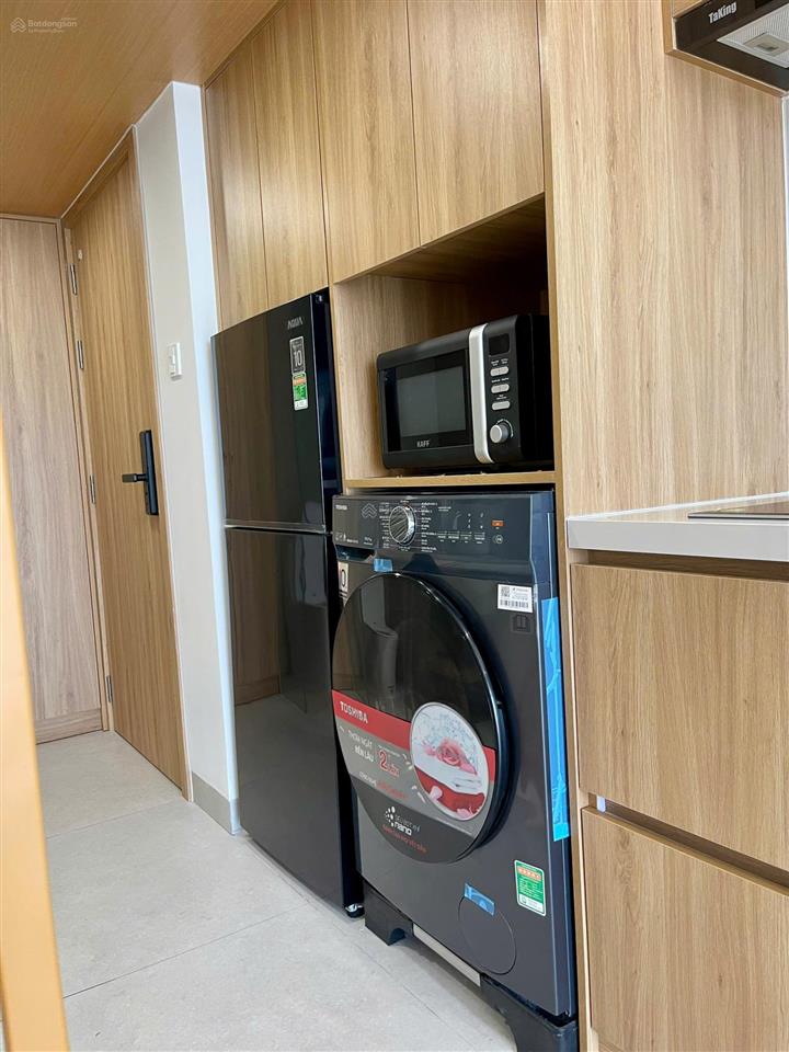 Cho thuê căn hộ mới cách đại học fpt 20m, đầy đủ nội thất đẹp  giá 5tr/tháng