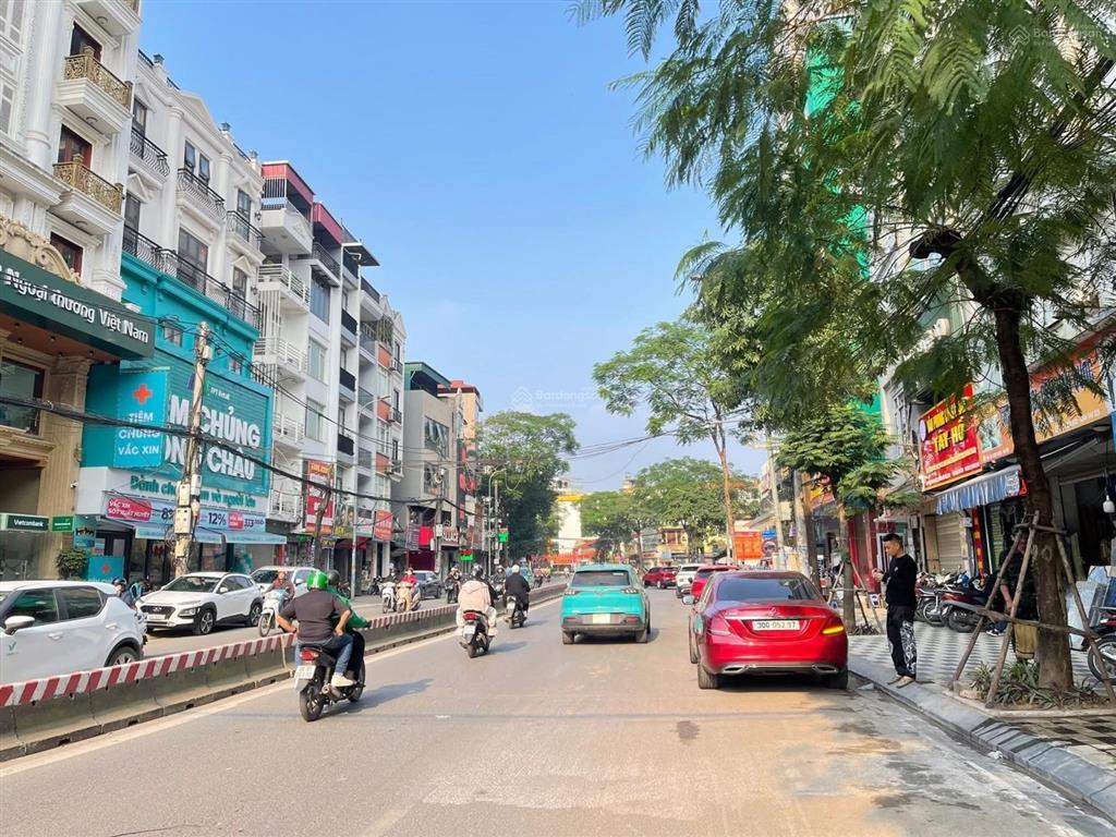 Bán nhà mặt ngõ ô tô tránh dt 100m2, 5 tầng ngõ thông từ lạc long quân sang võ chí công