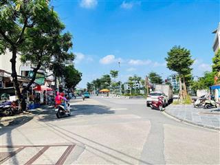 Bán thửa đất đẹp dt gần 90m2, mt 4.5m khu chia lô bàn cờ, ô tô 7 chỗ vào nhà, ngõ thông, giá tốt
