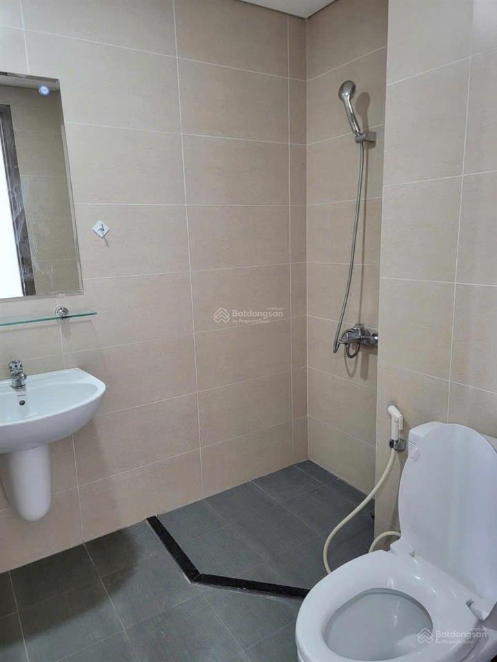 Mình cần bán căn hộ tầng cao đẹp, 2pn, 76m², giá 5 tỷ tại rose town,  0969 071 ***