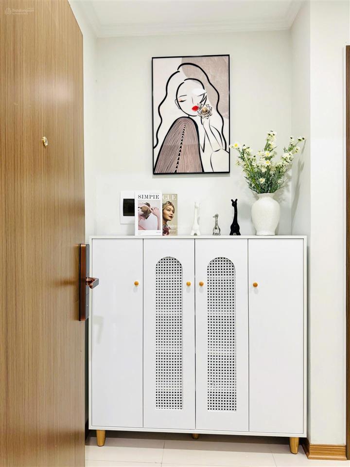 Mình cần bán căn hộ tầng cao đẹp, 2pn, 76m², giá 5 tỷ tại rose town,  0969 071 ***