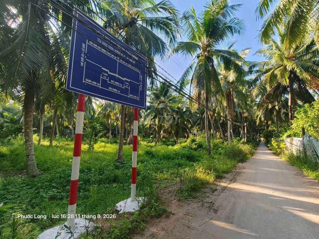 đất gần cầu ba lạc long mỷ giồng trôm bến tre
