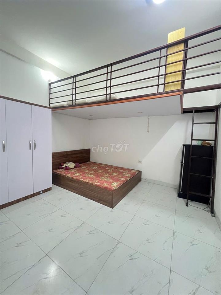 SINH VIÊN KIẾN TRÚC – BƯU CHÍNH – MẬT MÃ  Phòng 25m² Có Gác ,Thang máy