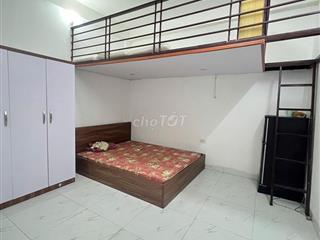 SINH VIÊN KIẾN TRÚC – BƯU CHÍNH – MẬT MÃ  Phòng 25m² Có Gác ,Thang máy