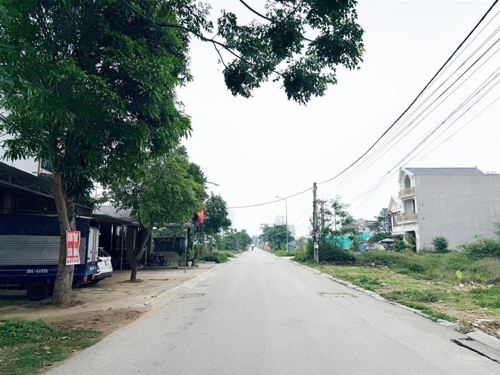 Bán lô đất vàng đường hai bà trưng, cách biển sầm sơn chỉ 600m, sổ đỏ trao tay, giá rẻ nhất