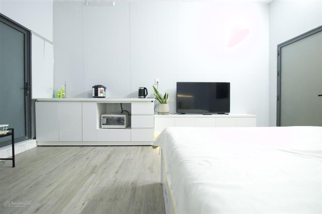 Căn hộ giá tốt, ban công siêu rộng thoáng, vị trí đẹp