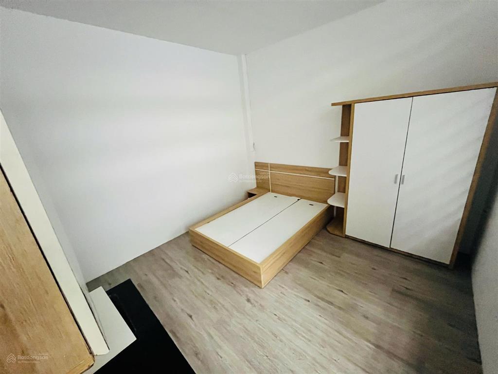 Phòng trọ sạch đẹp vị trí đắc địa 19 hồng hà giá tốt