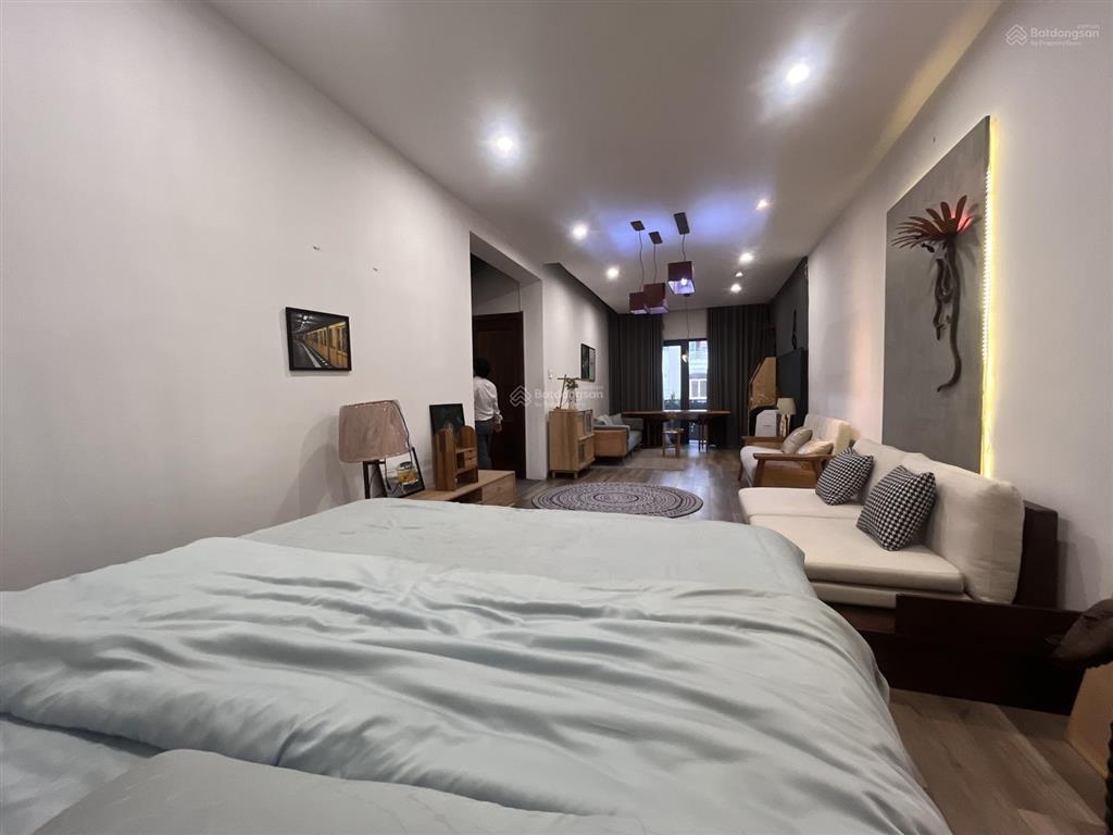Cho thuê nhà nguyên căn mặt tiền rộng, thuận tiện kinh doanh và làm văn phòng