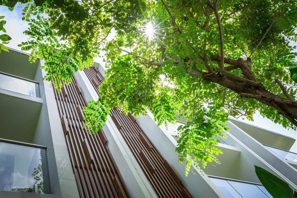 Bán nhanh căn the glen 343.5m2 celadon city đã hoàn thiện nội thất có sẵn hđ thuê 60tr, giá 26 tỷ