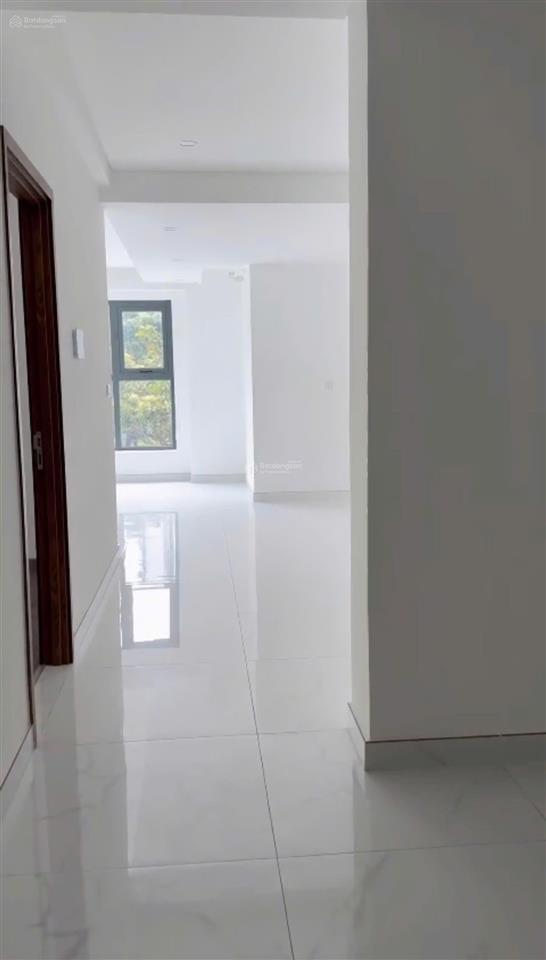 Bán nhanh căn góc siêu phẩm skylinked villa celadon city 4pn 4wc 242m2 giá 22 tỷ