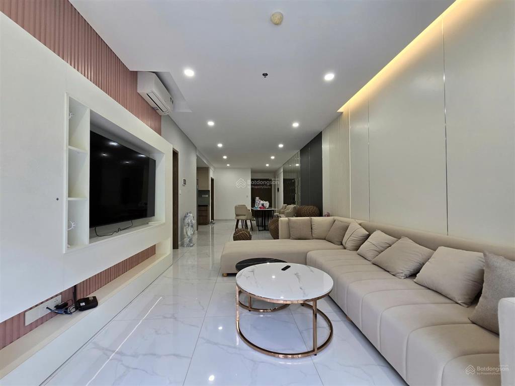 Cho thuê gấp căn 2pn skylinked villa celadon city full nội thất 27tr/th ở liền