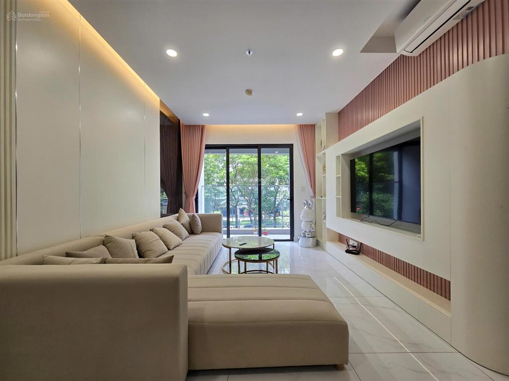 Cho thuê gấp căn 2pn skylinked villa celadon city full nội thất 27tr/th ở liền