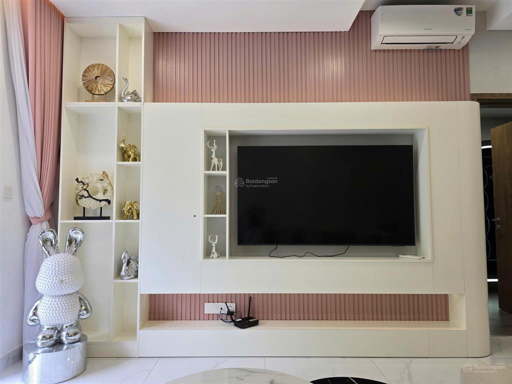 Cho thuê gấp căn 2pn skylinked villa celadon city full nội thất 27tr/th ở liền