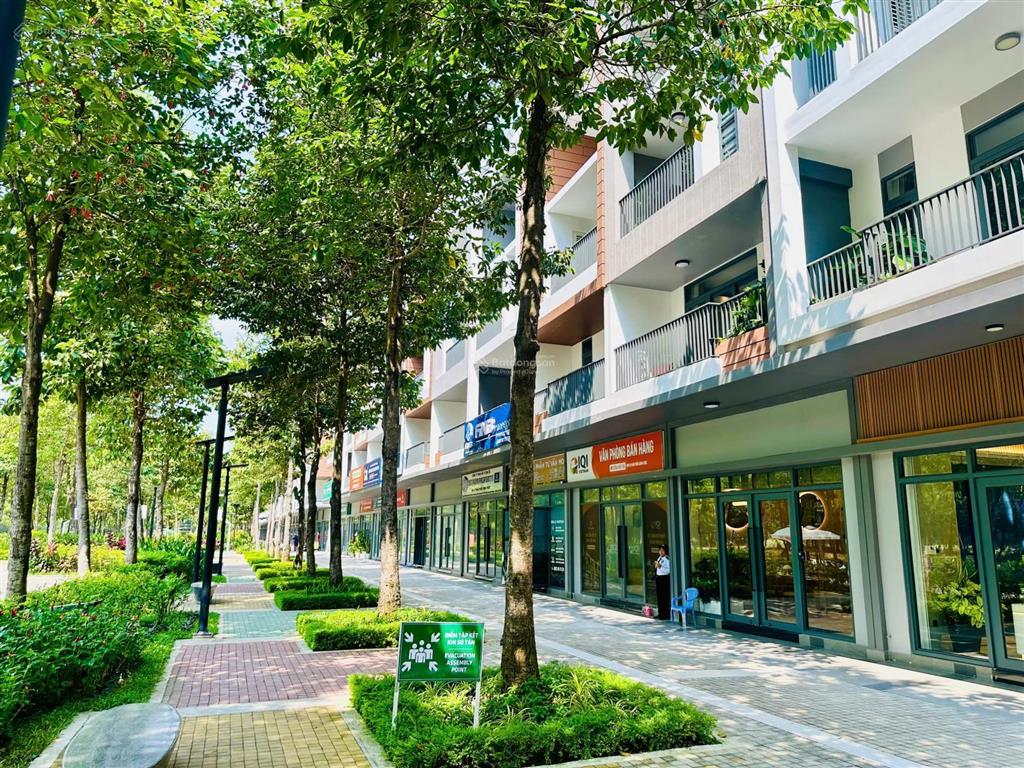 Nhà phố 3 tầng artisan park 2 mặt tiền trước sau, trả chậm 5 năm không lãi suất