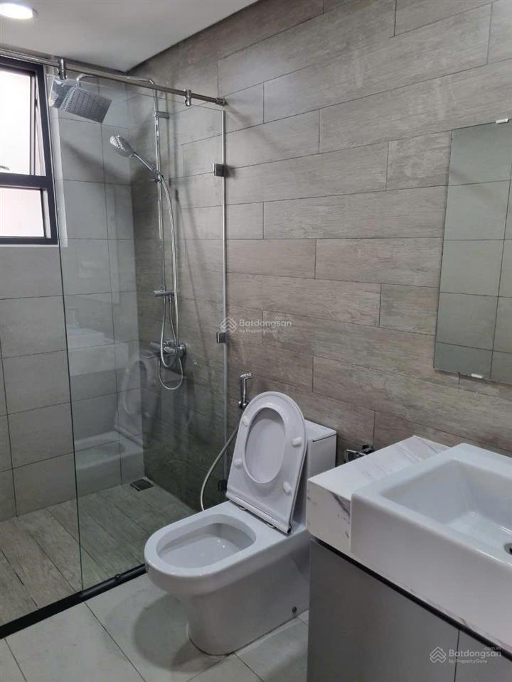 Cho thuê nhanh căn 2pn căn góc 85m2 khu diamond alnata celadon city 15tr ở liền