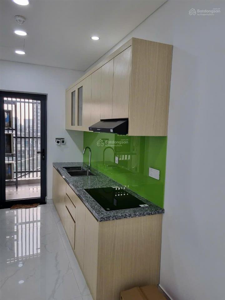 Cho thuê nhanh căn 2pn căn góc 85m2 khu diamond alnata celadon city 15tr ở liền