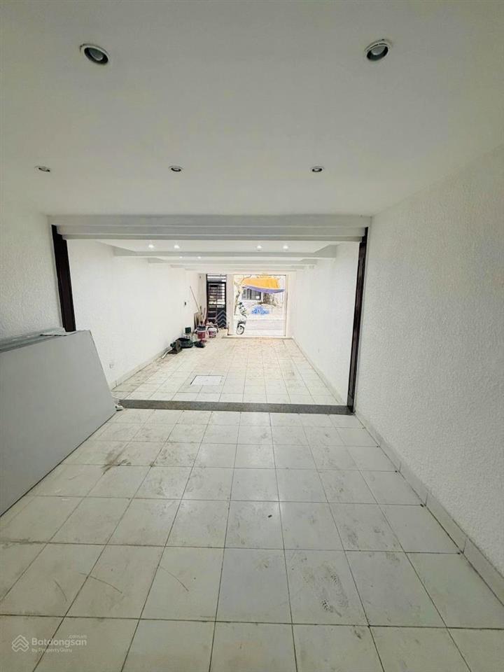 Khu phân lô cán bộ cạnh sunshine tây hồ vỉa hè 3m, 76m² 5 tầng an ninh nội khu, giá thương lượng
