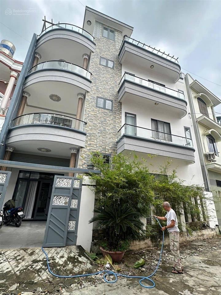 Nhà 4 tầng view biển  phường vĩnh hòa  ngang 12,85m hiếm  giá chỉ 9,3 tỷ