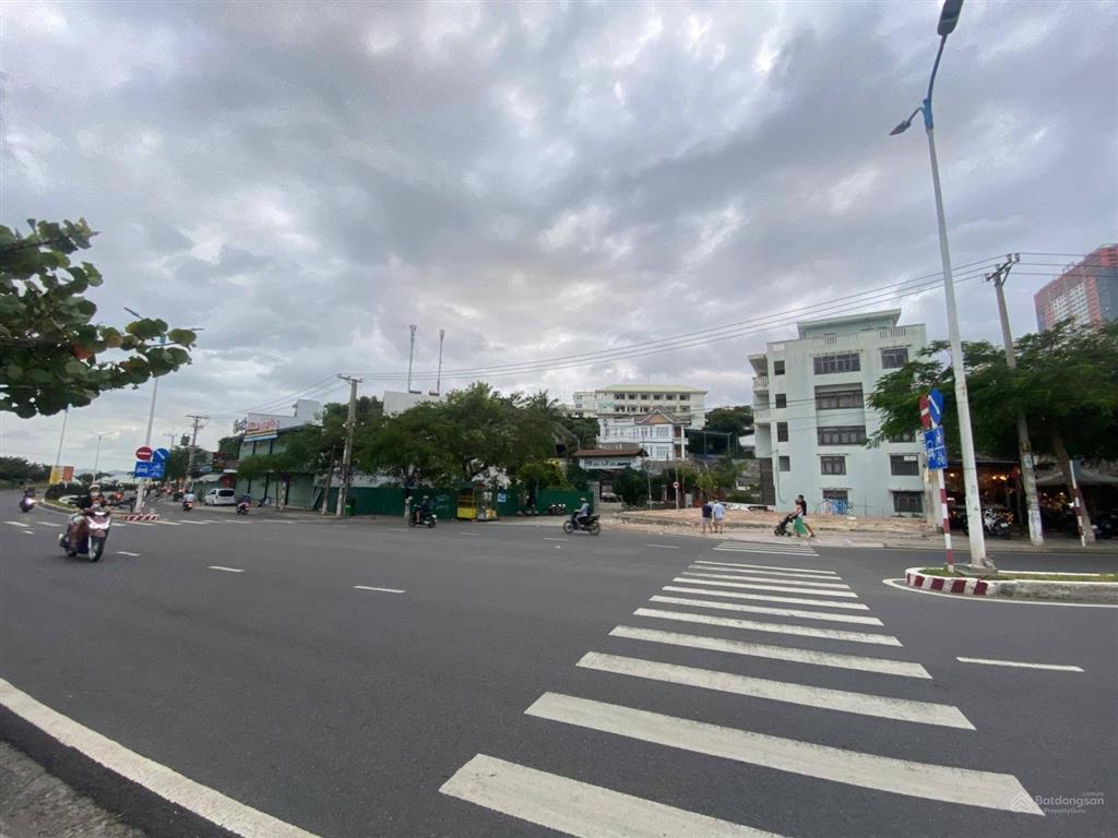 Lô góc 2 mặt tiền phạm văn đồng, vĩnh thọ, bắc nha trang, trực diện biển, giá chỉ 67,11 tỷ