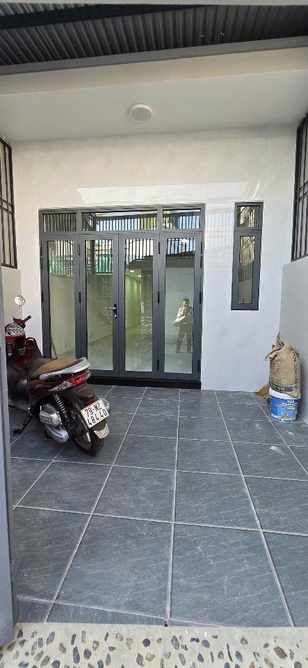 NHÀ NHA TRANG GIÁ RẺ, VĨNH HÒA, CÁCH BIỂN 5 PHÚT, 84M2, GIÁ CHỈ 5,5 TỶ