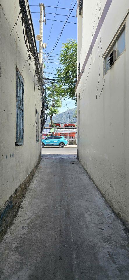 NHÀ NHA TRANG GIÁ RẺ, VĨNH HÒA, CÁCH BIỂN 5 PHÚT, 84M2, GIÁ CHỈ 5,5 TỶ