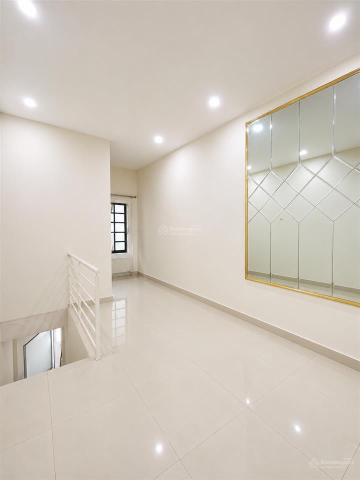 Nhà nguyên căn 1 trệt 1 lầu mặt tiền tân thành kinh doanh đa nghành