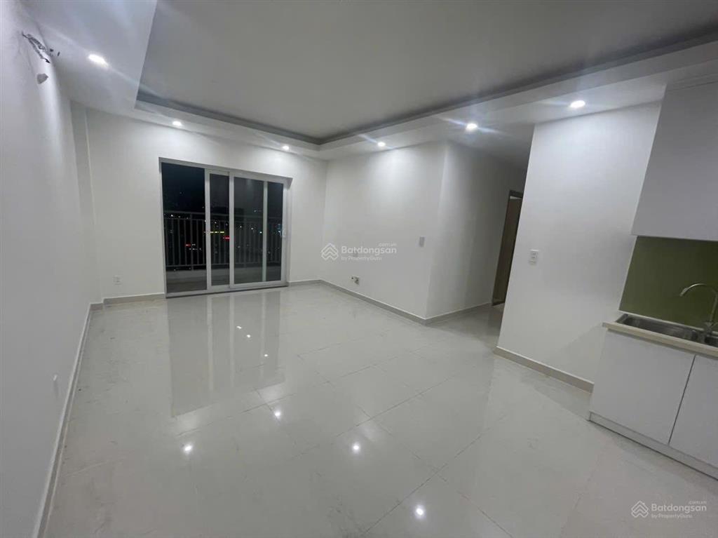 Bán căn hộ 90m2 tại lavita charm, 5,7 tỷ, 2pn, 2wc