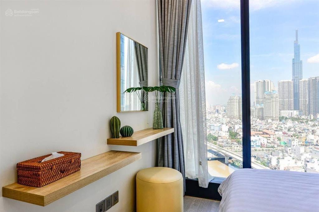 Chính chủ bán gấp căn hộ mua cho con gái 80m2 toà aqua 6 tầng 20