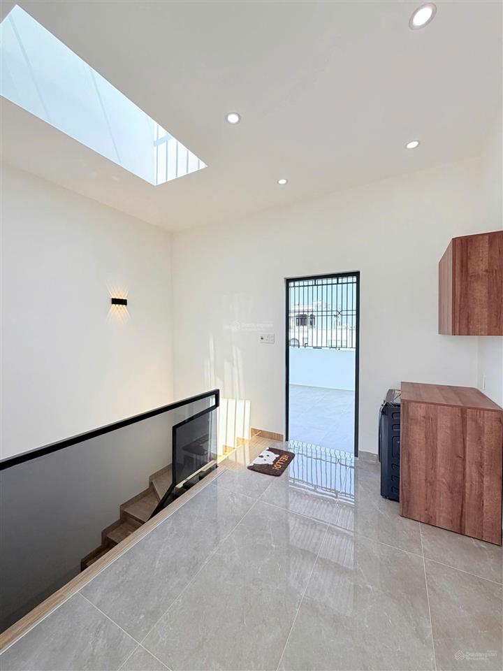 Bán nhà đẹp k31 bầu năng 11, gần hoàng thị loan