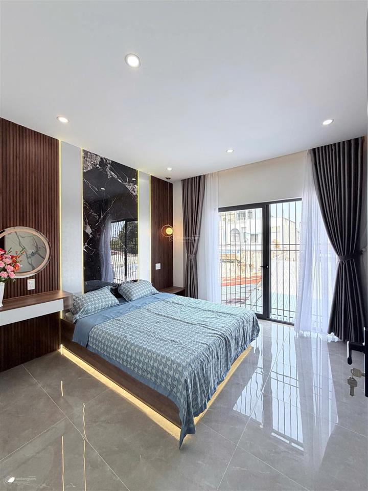 Bán nhà đẹp k31 bầu năng 11, gần hoàng thị loan