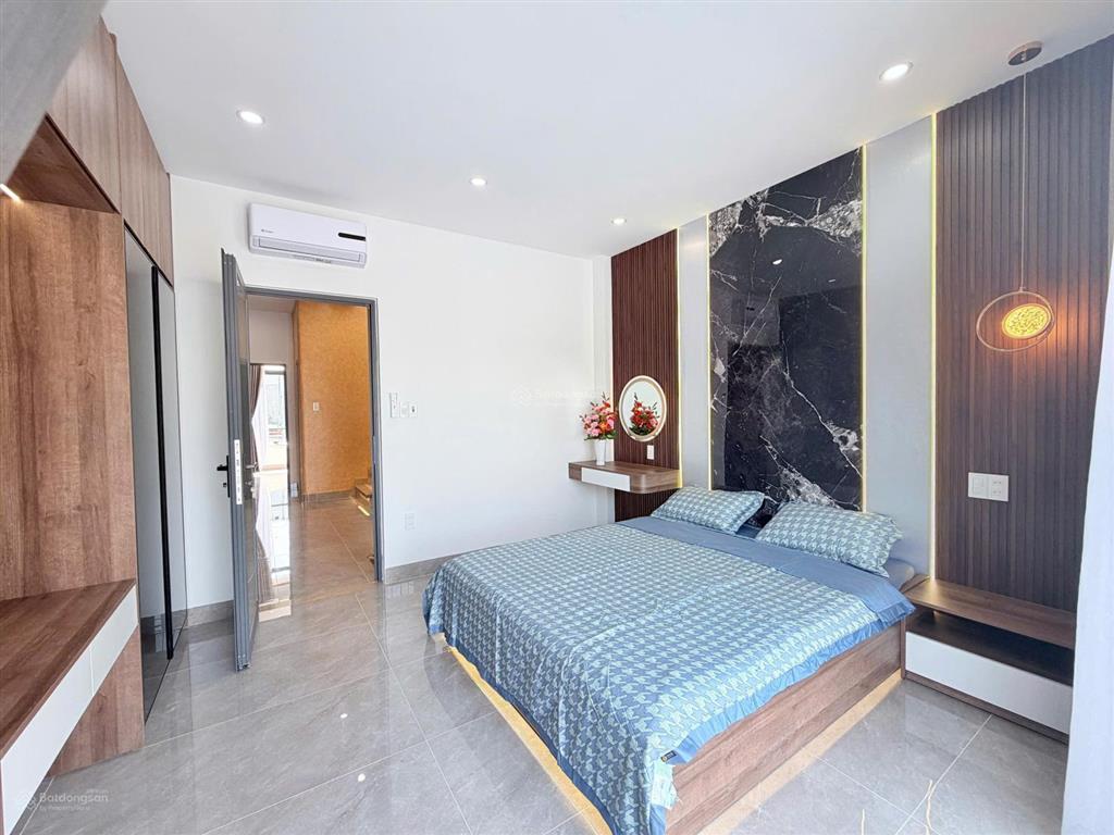 Bán nhà đẹp k31 bầu năng 11, gần hoàng thị loan