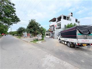 Bán nhà 3 tầng sát ngã 4 hoà phú 14 & trần triệu luật, gần hoàng thị loan