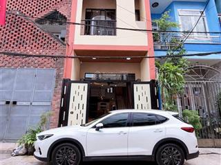 Cho thuê nhà 3 tầng ô tô đậu hồ quý ly, đối diện chợ phú lộc, cách biển thanh khê 300m