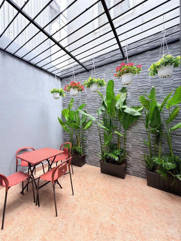 Cho thuê nhà 3 tầng ô tô đậu hồ quý ly, đối diện chợ phú lộc, cách biển thanh khê 300m