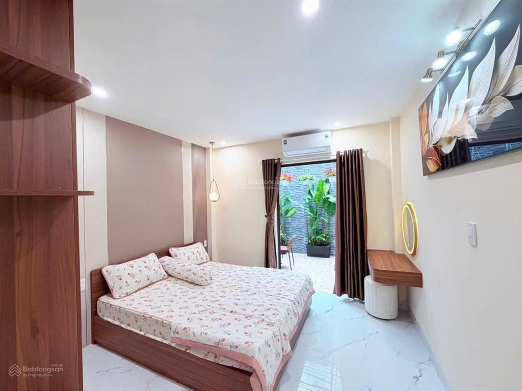 Cho thuê nhà 3 tầng ô tô đậu hồ quý ly, đối diện chợ phú lộc, cách biển thanh khê 300m