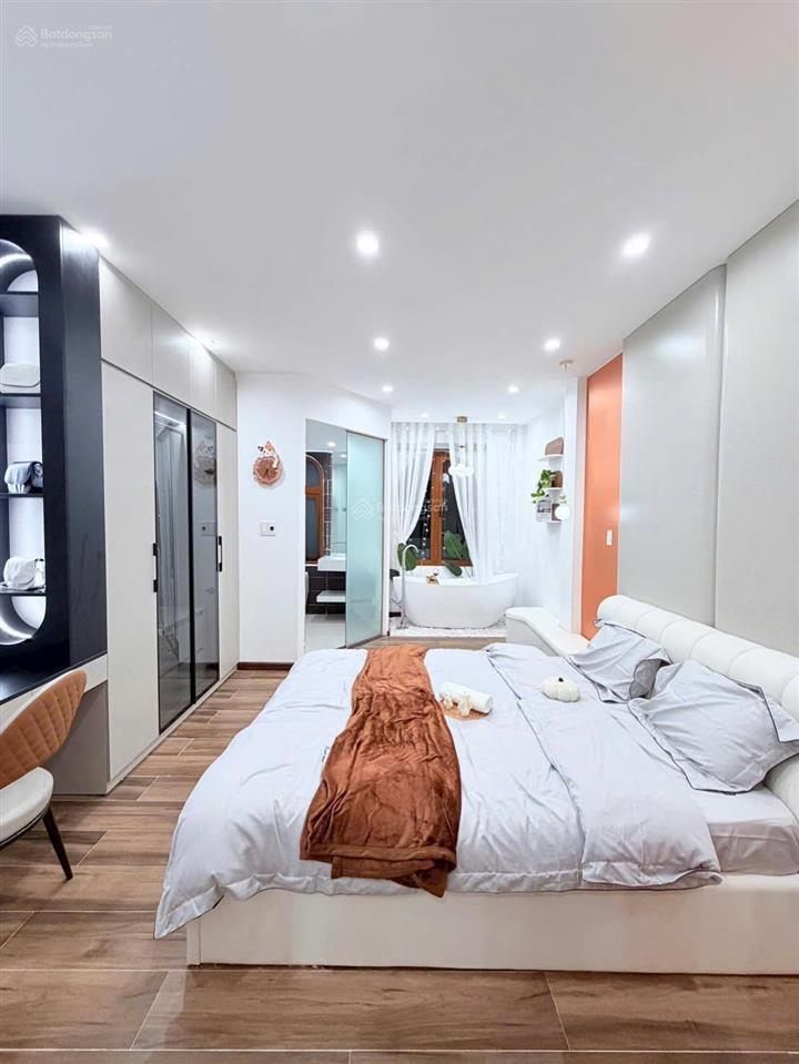 Nhà đẹp có hồ bơi mini tại 442 hoàng diệu, gần cầu rồng, lõi trung tâm tp