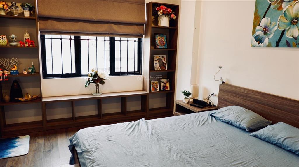 Căn hộ duplex 2 phòng ngủ, tầng 6+7, ban công siêu rộng, ngay sát nhà hát lớn