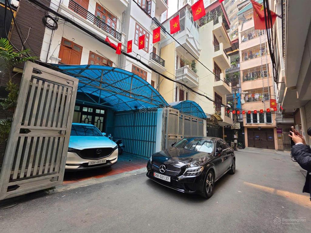 Siêu hiếm nhà 2 mặt thoáng, ngõ 193 trung kính 104,6m2 ô tô tránh cách phố 100m