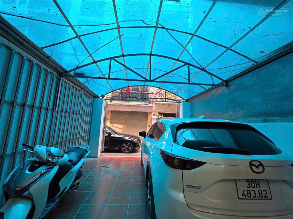 Siêu hiếm nhà 2 mặt thoáng, ngõ 193 trung kính 104,6m2 ô tô tránh cách phố 100m