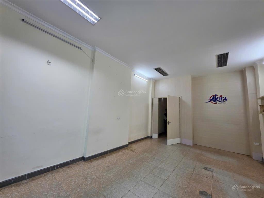 Siêu hiếm nhà 2 mặt thoáng, ngõ 193 trung kính 104,6m2 ô tô tránh cách phố 100m