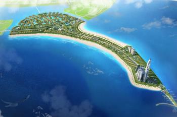 Nhà phố đối diện khu thương mại