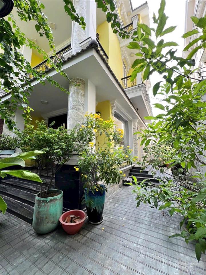 Bán nhà đẹp, góc 2mt khu phan xích long, phú nhuận. dt 8x15m. 4 tầng. sẵn hđt tốt. gía 23 tỷ