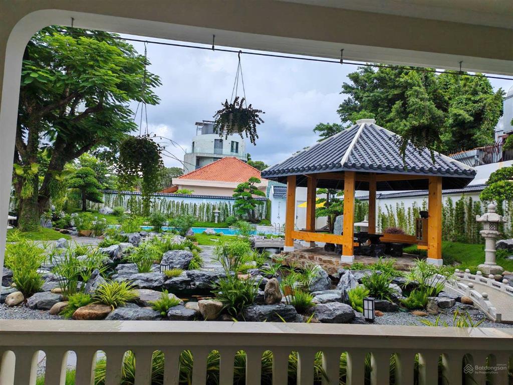 Cho thuê villa khu khu đường trần ngọc diện, phường thảo điền, quận 2.  0911 383 ***