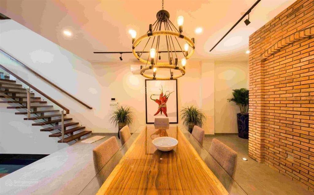 Cho thuê biệt thự khu nguyễn văn hưởng, phường thảo điền quận 2.  0911 383 ***