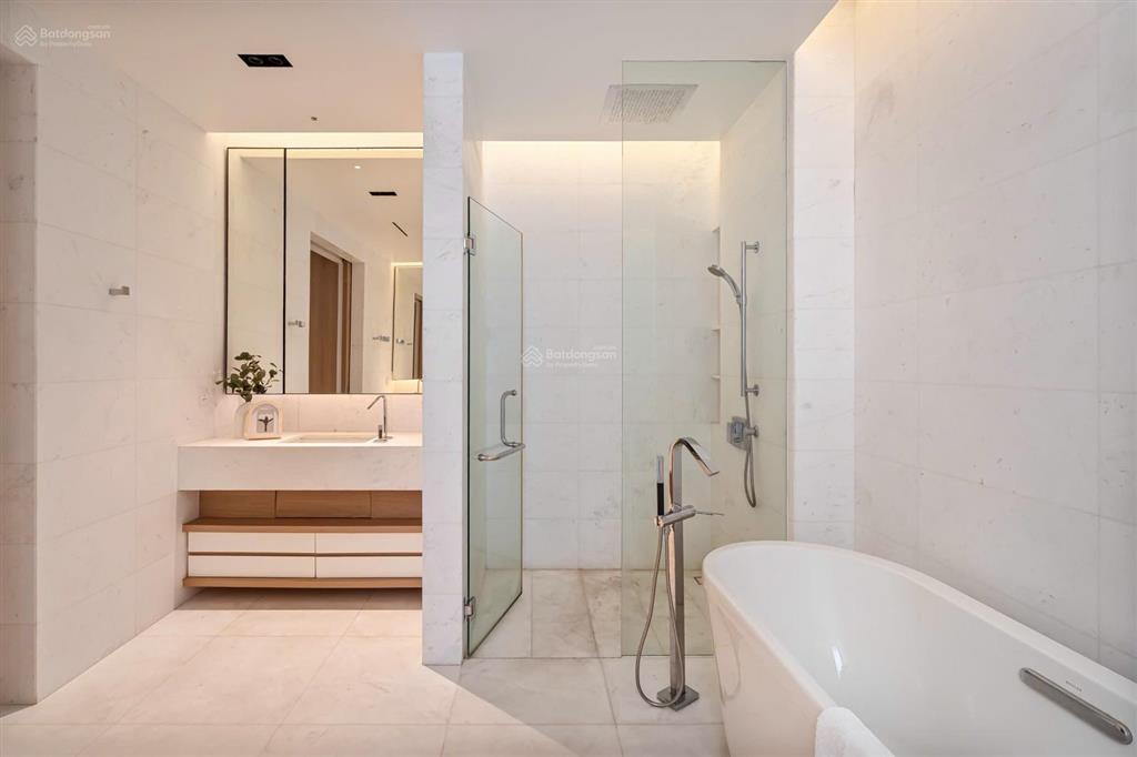 Cho thuê villa holm residences đường nguyễn văn hưởng, phường thảo điền, quận 2.  0911 383 ***