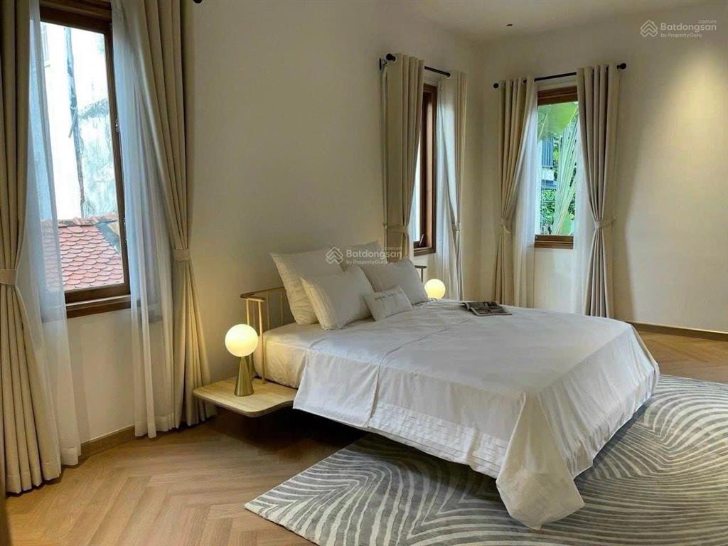 Cho thuê biệt thự đường quốc hương, ngay xuân thủy, phường thảo điền, quận 2.  0911 383 ***