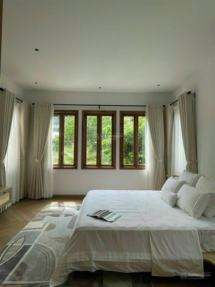 Cho thuê biệt thự đường quốc hương, ngay xuân thủy, phường thảo điền, quận 2.  0911 383 ***